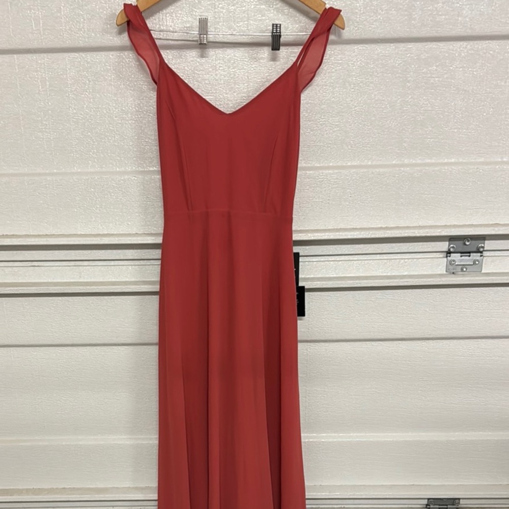 Elegant Red Sleeveless Dress